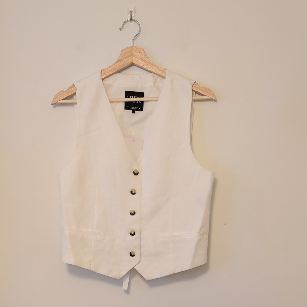 White Linen Blend Vest With Adjustable Back